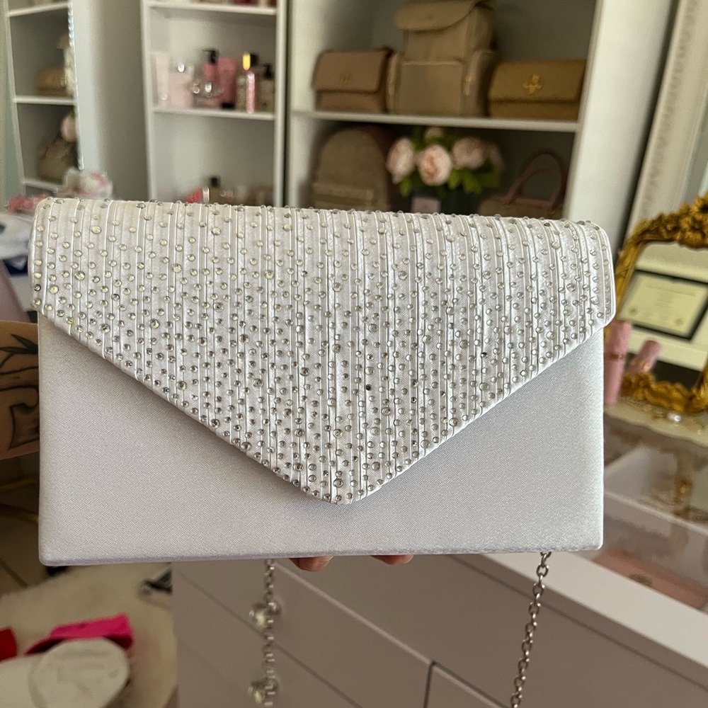 Elegant crossbody